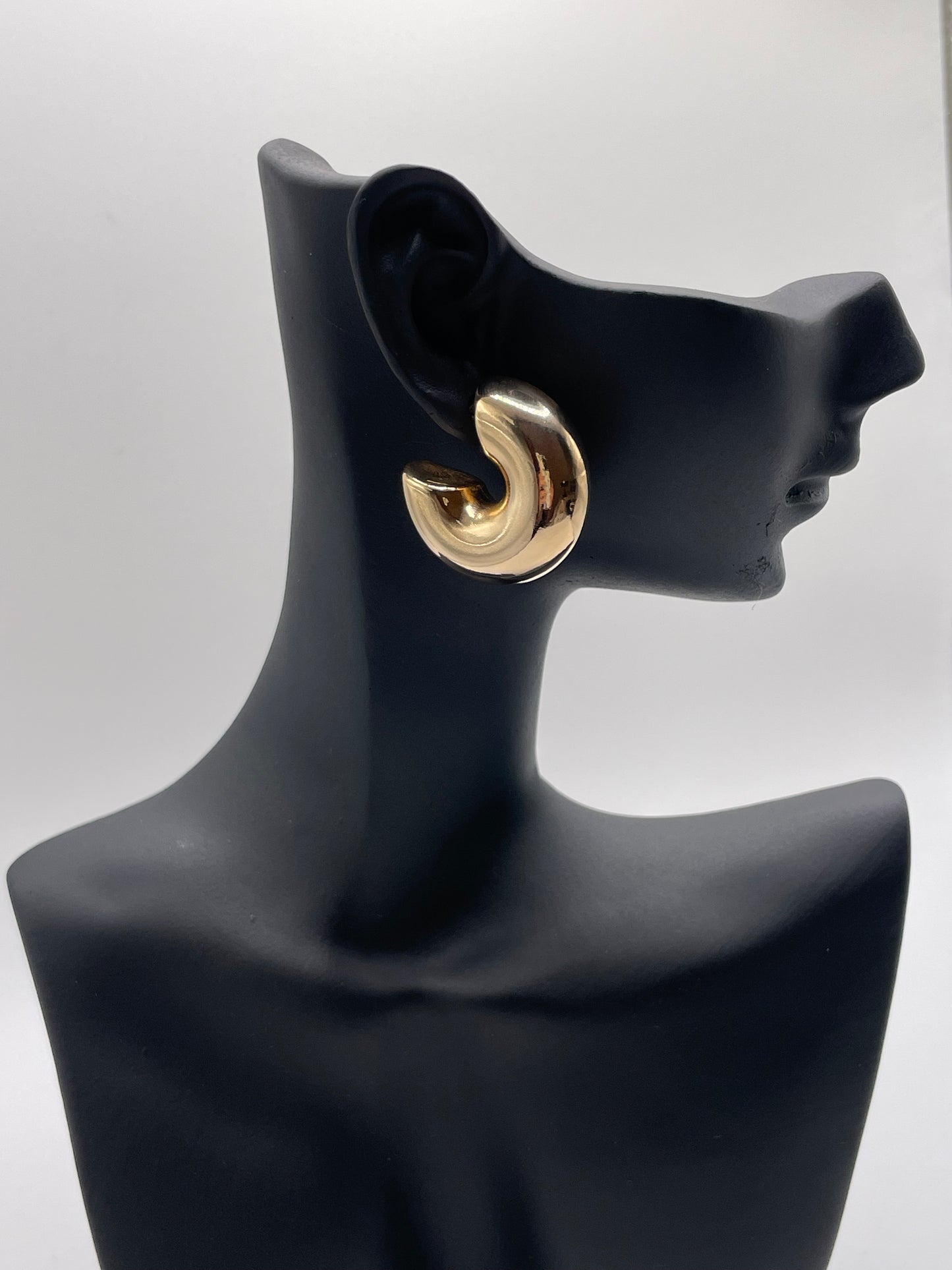 Nina (G) Hoops
