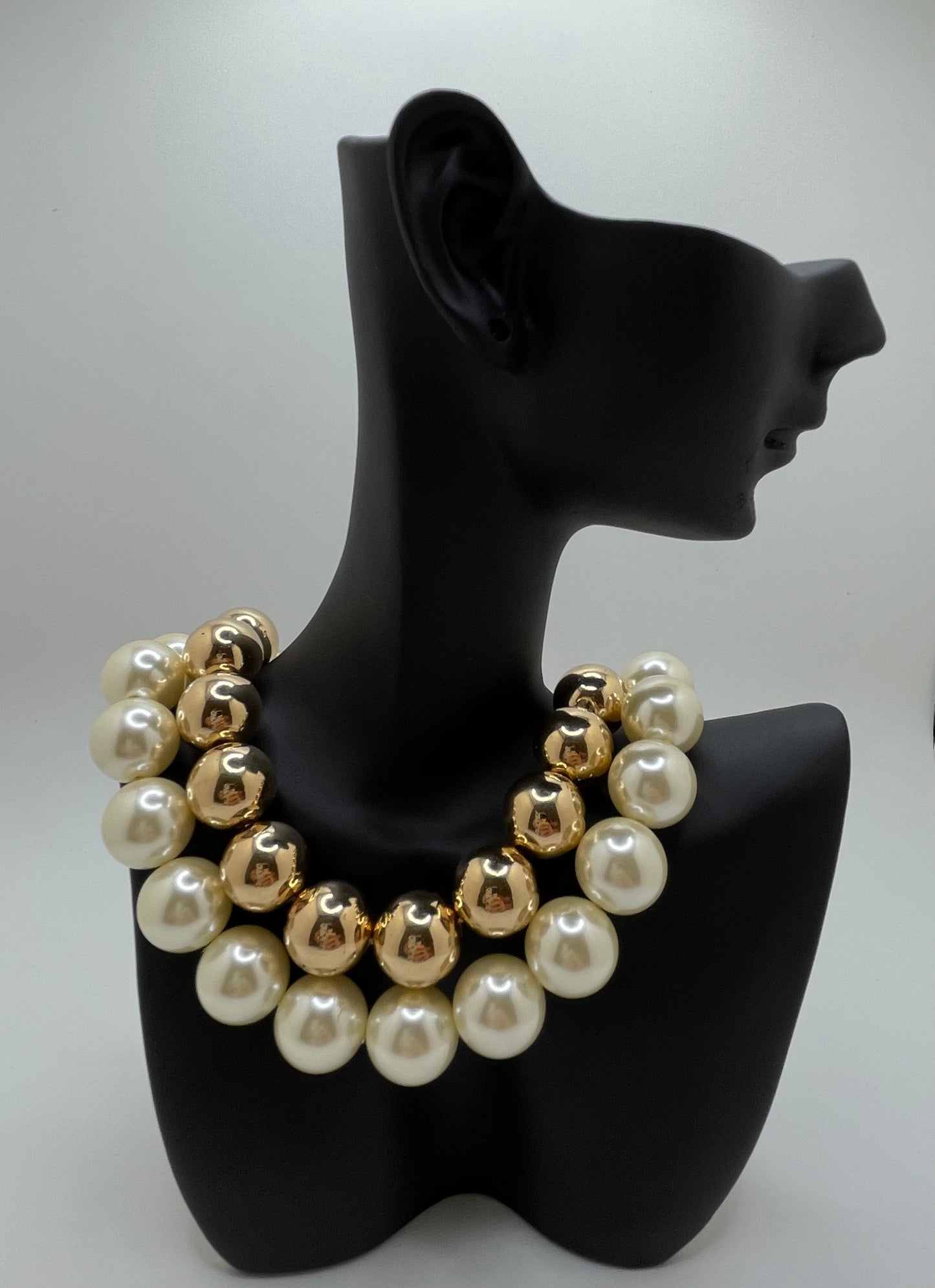 Helia Necklace