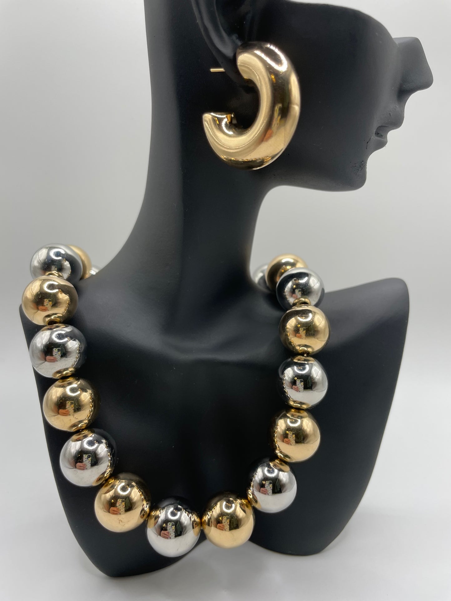 Nina (SG) Necklace
