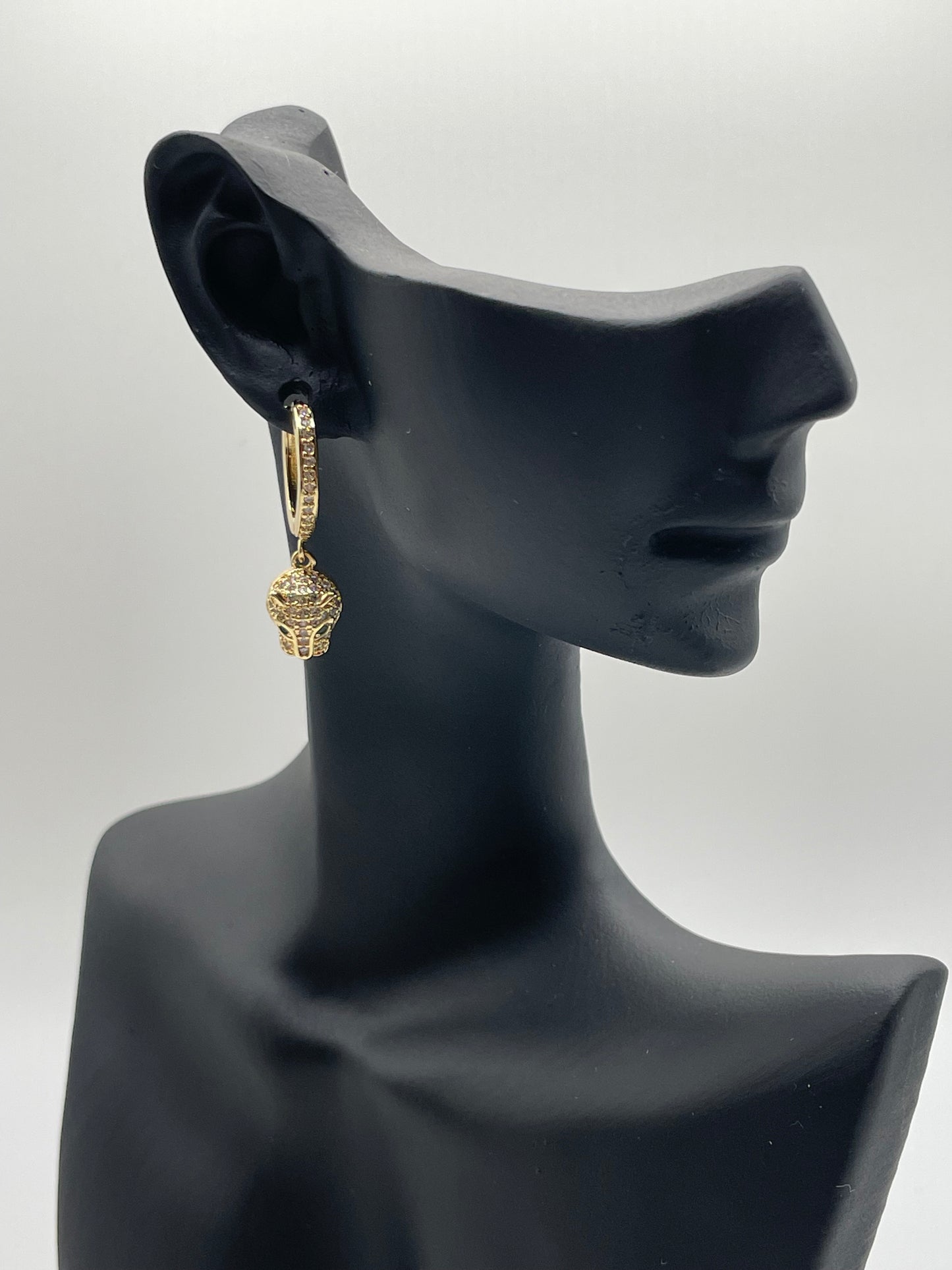 Nubia Hoops