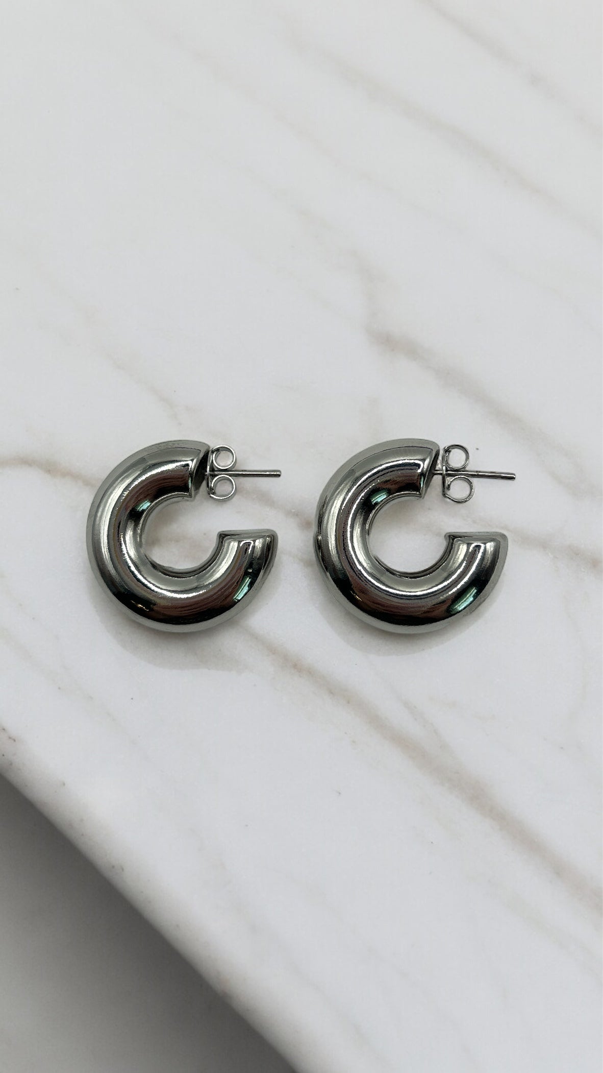 Nina (S) Hoops